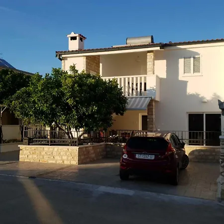 Nata Apartment