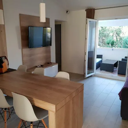 Nata Apartment